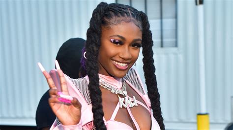 Bet Awards 2023 Get To Know Rising Rapper Kali With These