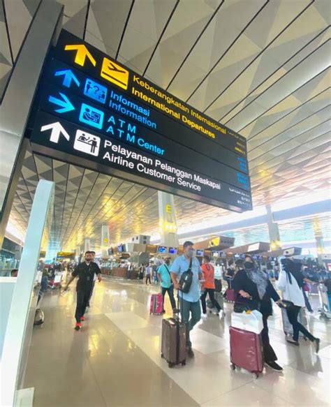 H 2 Tahun Baru 57 Ribu Orang Terbang Dari Terminal 3 Bandara Soetta