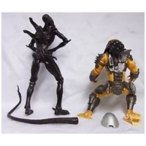 New Medicom Alien Vs Predator Vinyl Figs Hot Toys Aliens Wolf Elder Kotobukiya Hobbies