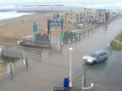 Hurricane Dorian Cars Careen Onto Virginia Beach Boardwalk Norfolk