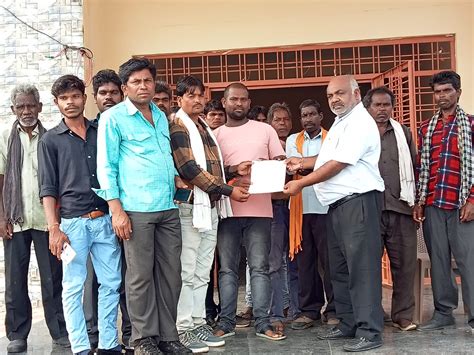 Villagers Of Bagadebra Submitted Memorandum To Naib Tehsildar सड़क और