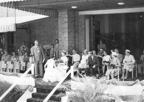 Rockhampton Recalls Queens Historic Visit Australian Seniors News