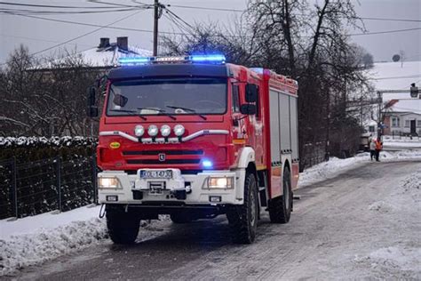 Fotorelacja z akcji gaśniczej starego młyna w Sienicznie