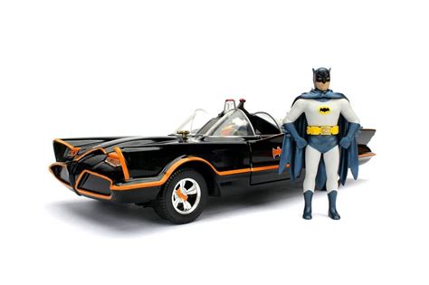 DIECAST1:24 1966 BATMOBILE W/FIGURINES