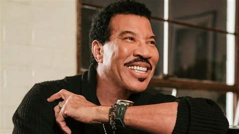 Lionel Richie Net Worth 2025: Music, Touring, and Wealth - OtakuKart