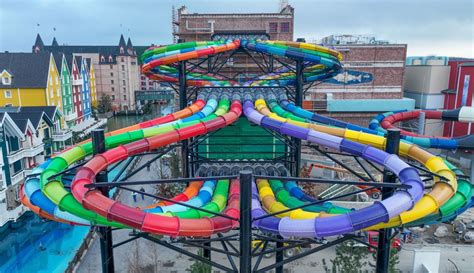 187m De Descente Aquatique Le Plus Grand Toboggan D Europe A