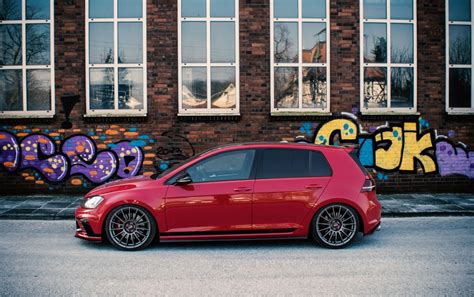 Volkswagen Golf Gti 7 Red Oz Superturismo Lm Wheel Front