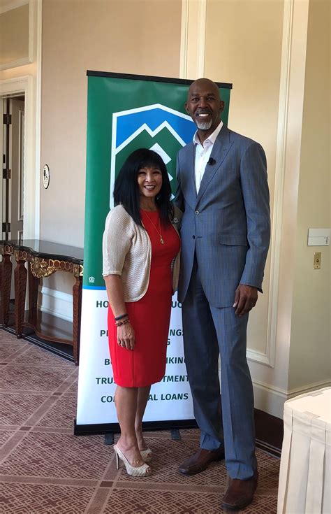 Karen DeVries to Retire After 50 Years of Service at Bank of Utah