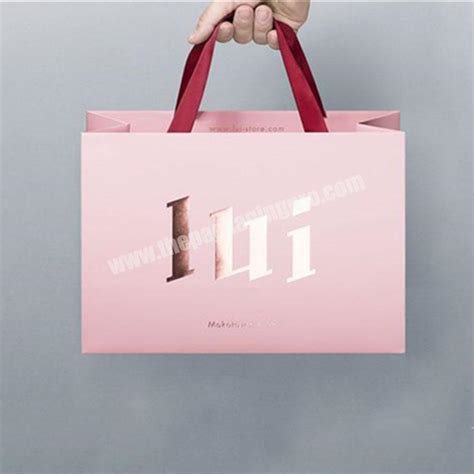 Customized Luxury Pink Gift Paper Shopping Bags With Rose Gold Hot Stamping For Packaging Custom
