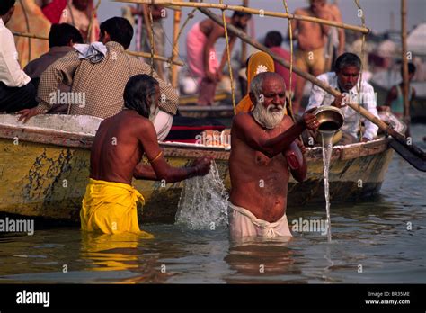 India Uttar Pradesh Allahabad Sangam People Bathing At The