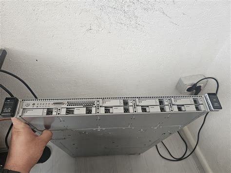 Server 1U Cisco C220M3 V2, Xeon e2640, lga2011, 32Gb Ddr3 4x300gb sas ...