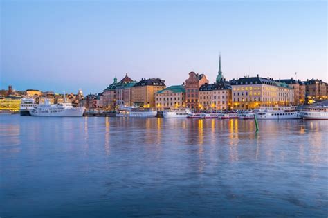 Vista Panorámica Del Horizonte De Estocolmo Gamla Stan En La Noche En