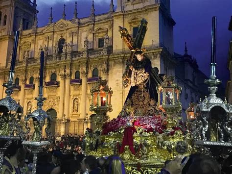 Vive la emoción en directo Basilica del Gran Poder Socorroderociana es