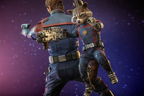 Nouvelle Guardians Of The Galaxy Vol Focus On The Hot Toys Rocket And Cosmo Collectible