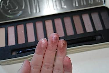 W7 In The Nude 12 Eye Colour Palette 1er Pack 1 X 15 6 G Amazon De Kosmetik