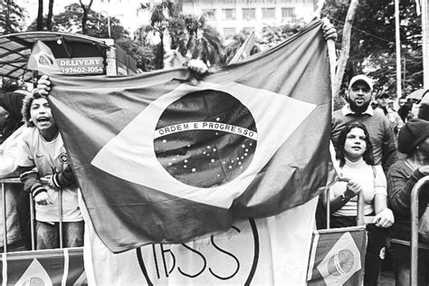 Grito dos Excluídos fecha desfile com defesa da democracia e 'Fora ... 