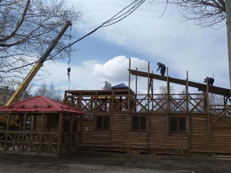 Аттракцион «Русские горки» в парке Центрального района демонтируется