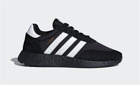 adidas Iniki Black Boost - Sneakers.fr
