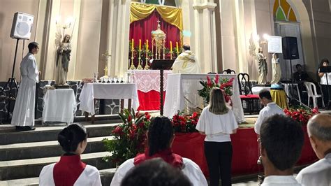 Centenas de fiéis celebram a Solenidade de Corpus Christi em Raul