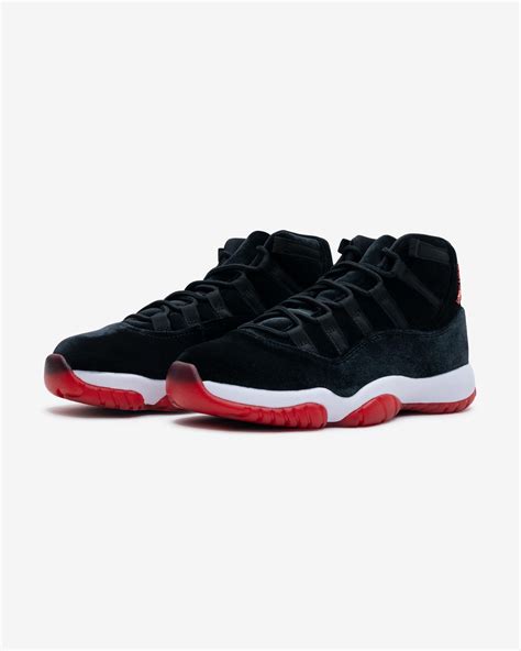 WMNS AIR JORDAN 11 RETRO – UNDEFEATED JAPAN