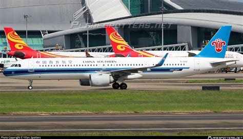 B 321Z China Southern Airlines Airbus A321 253NX Photo By LLer YIFAN