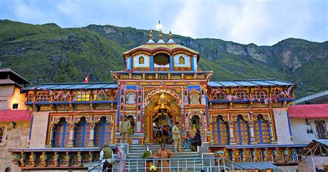 Badrinath Temple - Uttarakhand Trips | Blogs