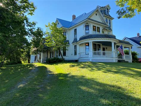 HISTORIC VICTORIAN HOME IN ISLAND FALLS, MAINE - Historic Properties ...