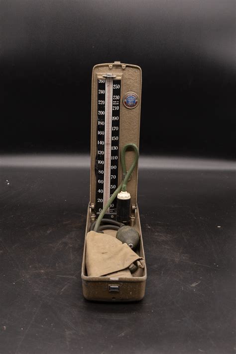 Vintage Blood Pressure Machine - On The Square Emporium