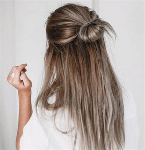 Best Half Up Bun Hairstyles That Don T Look Messy Bun Hairstyles