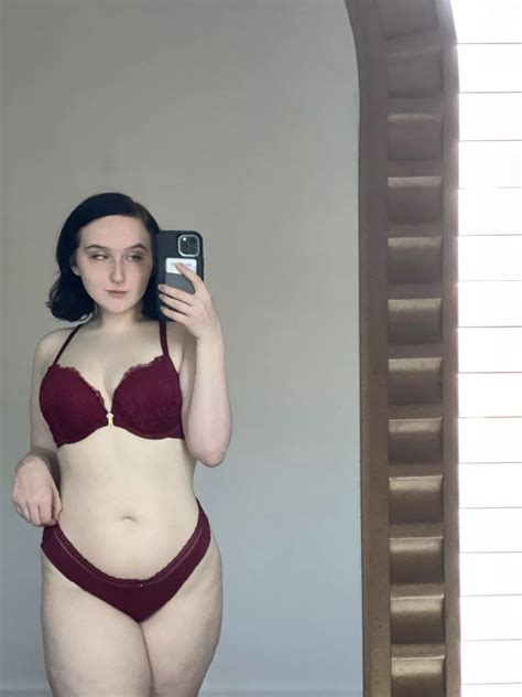 Can I Crush You Between My Thighs Nudes Shorthairchicks Nude Pics Org