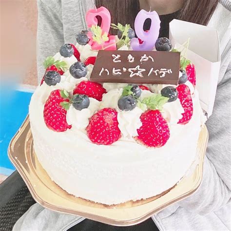 猪狩ともかさんのインスタグラム写真 猪狩ともかinstagram「🎂🎂 お誕生日ケーキ いくつになっても嬉しいね💕