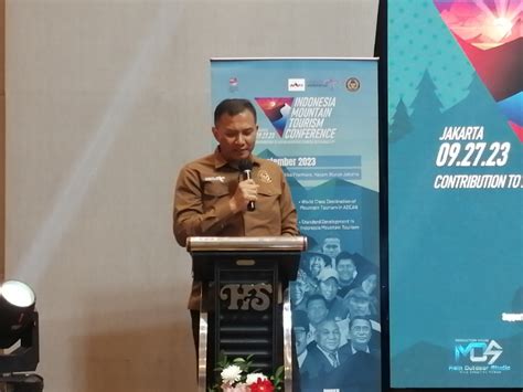 Direktur Pariwisata Minat Khusus Pengembangan Wisata Gunung Harus