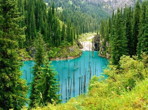 5 stupendously beautiful Central Asian lakes | Booking.com