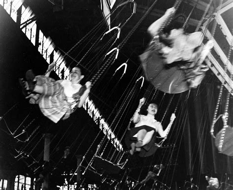 Coney Island Sideshow | Howard Greenberg Gallery