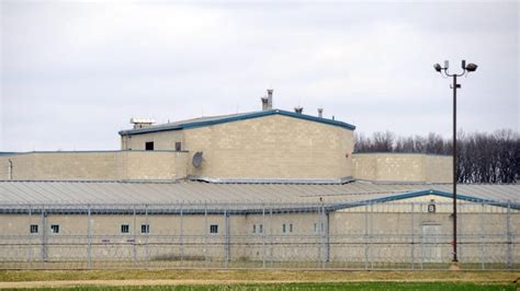 Ohio puts Marion prison up for sale