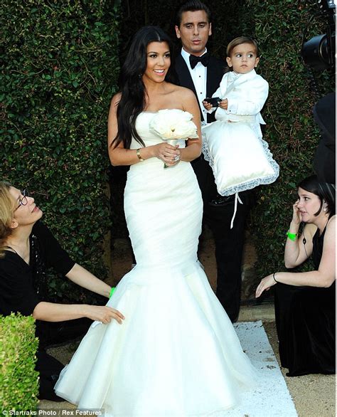 CONFESSIONS OF A DOLL: My Fave Kim K wedding pictures!