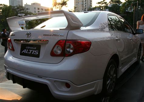 Toyota Corolla Altis Spoiler