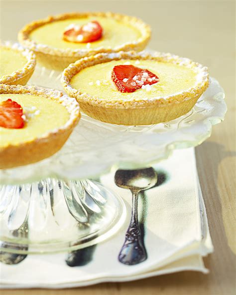 Recette Tartelettes Crème De Citron Et Fraises Marie Claire