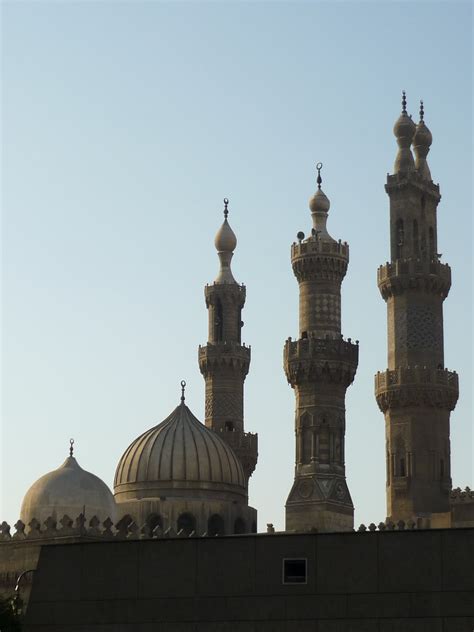 Al-BAB: A Walk through Medieval Cairo