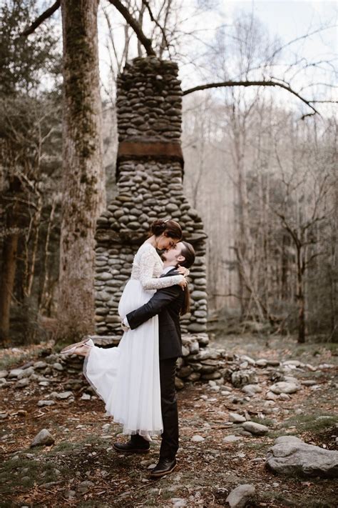 Spence Cabin Wedding and Elopement Venue in the Smokies