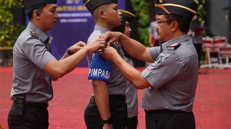 Prabowo Naikkan Pangkat Menteri Imigrasi Agus Andrianto Jadi Jenderal