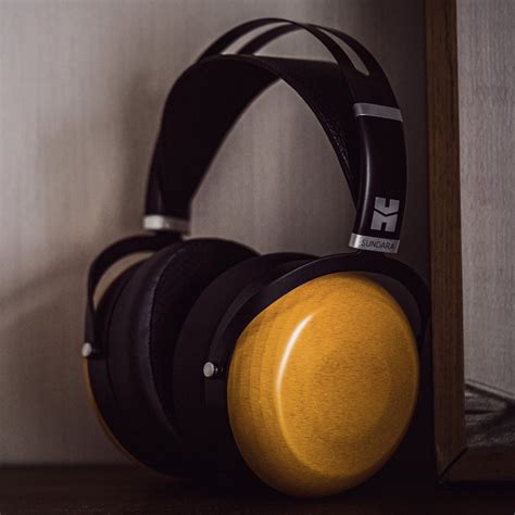 HiFiMAN SUNDARA Closed-Back Planar Headphones