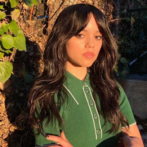 Pin De Dys Em Jenna Ortega Atrizes Wandinha Addams Modelos Meninas