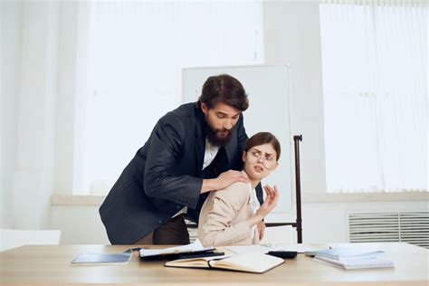 Rede De Lojas Condenada Por Omiss O Em Caso De Ass Dio Sexual