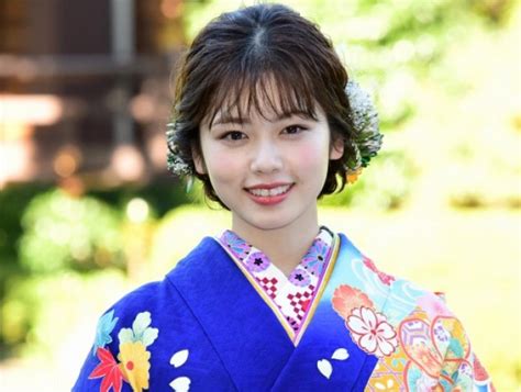 小芝風花、ブレザー制服姿に絶賛の声「現役感満点」「まだまだ行ける！」 2021年3月14日 エキサイトニュース