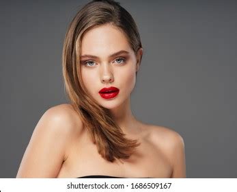 Beautiful Woman Naked Shoulders Charm Red Stock Photo 1686509167 Shutterstock