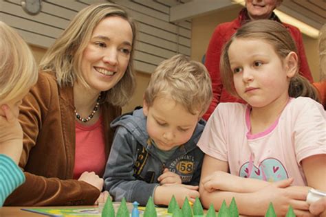 Bmfsfj Bundesfamilienministerin Kristina Schr Der Besucht Schwerpunkt