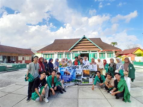 Mahasiswa Prodi Sejarah Peradaban Islam Telusuri Kekayaan Sejarah