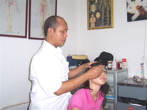 KLINIK TERAPI SENGAT LEBAH WIMA