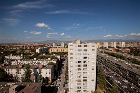 Blitz In Tutta Italia Nelle Roccaforti Della Malavita Da Tor Bella